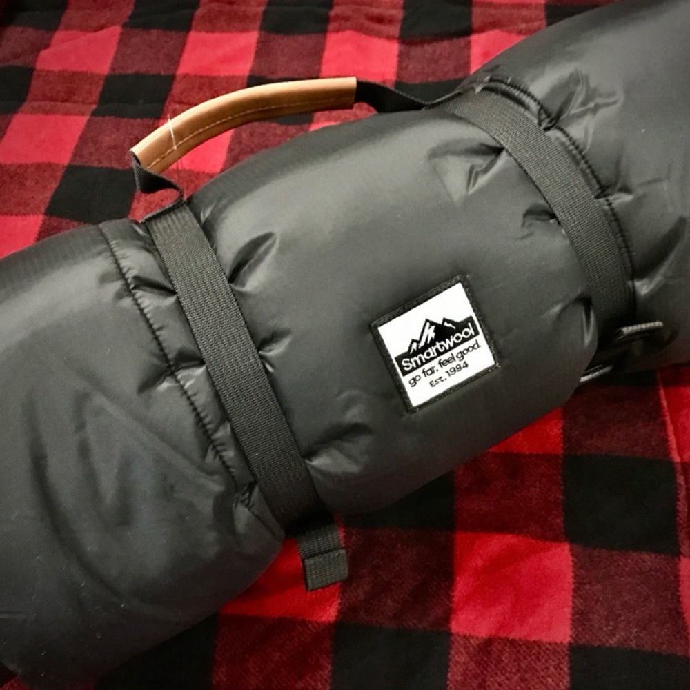 New Smartwool Wool + Polyester Blanket